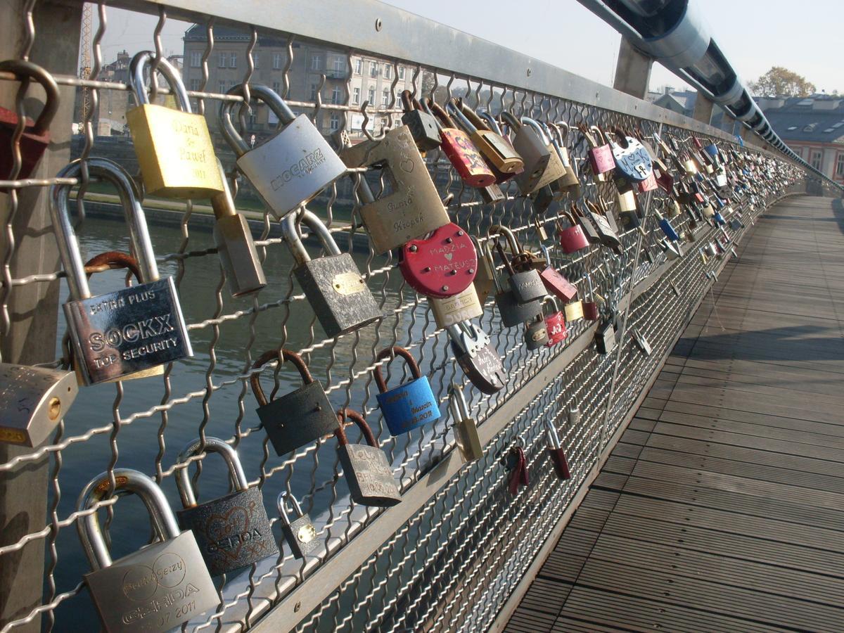 Bridge Of Love *